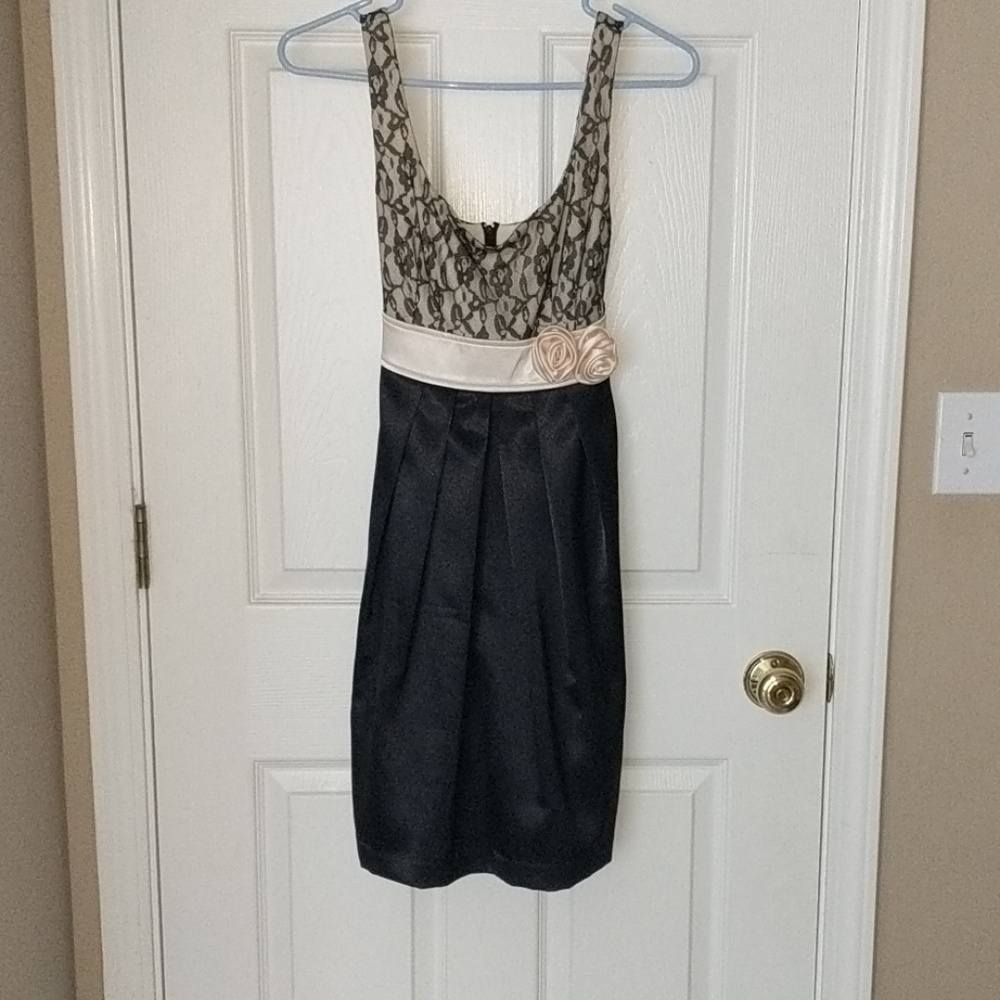 Lace Detailed Formal Dress